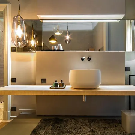 公寓 Luxury In The Center Of